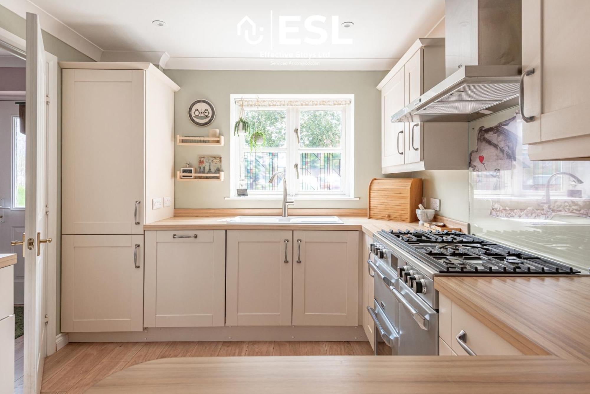 4 Bedroom Townhouse 10Mins Walk From Shrewsbury Town Centre With Parking Luaran gambar